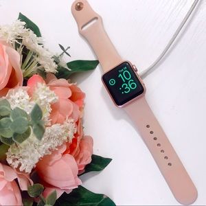 APPLE WATCH in rose gold